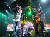 Concerts 2012 0605 paris alphaxl 078 Guns N' Roses